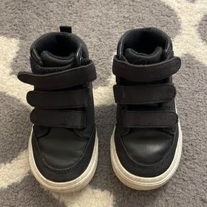 GAP high top sneaker